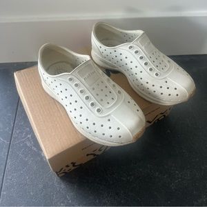 Toddler size 10C Native Robbie kids sneakers slip on water shoes